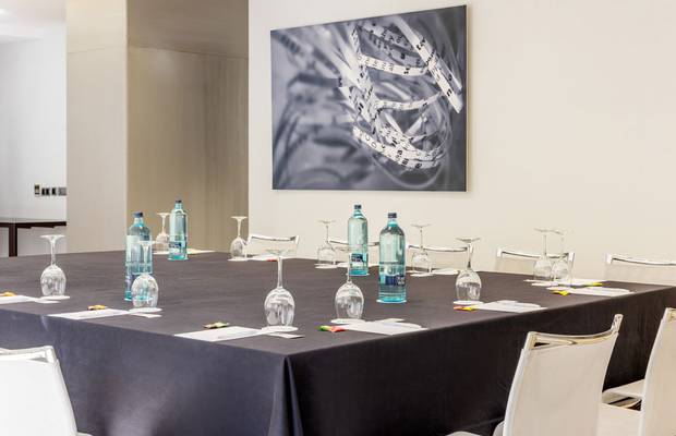 Formación A Room Hotel ILUNION Aqua 4 Valencia