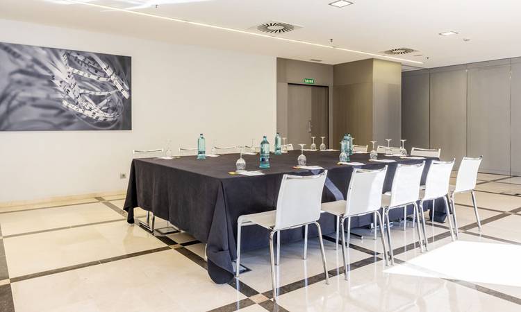 Formación A Room Hotel Ilunion Aqua 4 Valencia Formación A Room Hotel Ilunion Aqua 4 Valencia